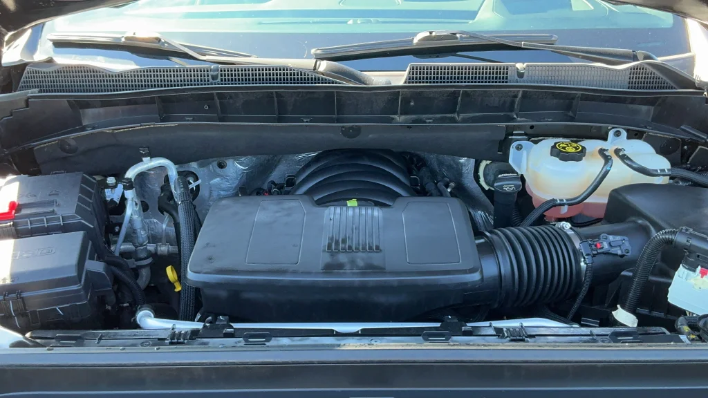 Used 2023 Silver GMC Denali Ultimate image 23