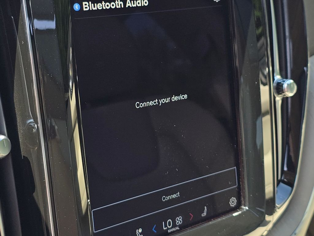 Used 2023 Black Volvo B5 Plus Dark Theme image 33
