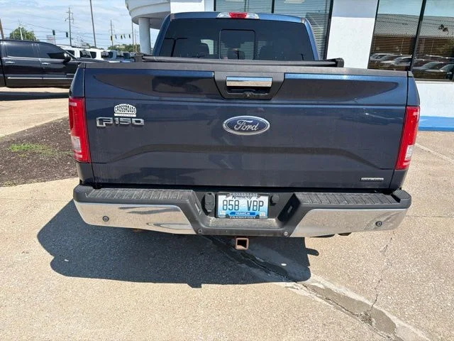 Used 2015 Blue Ford XLT image 4