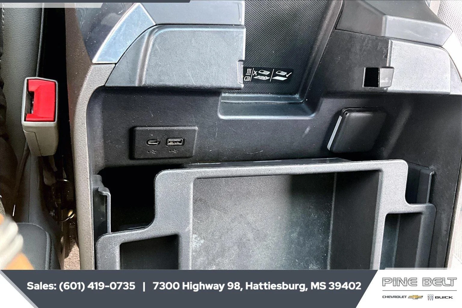 Used 2022 Summit White Chevrolet LTZ image 23