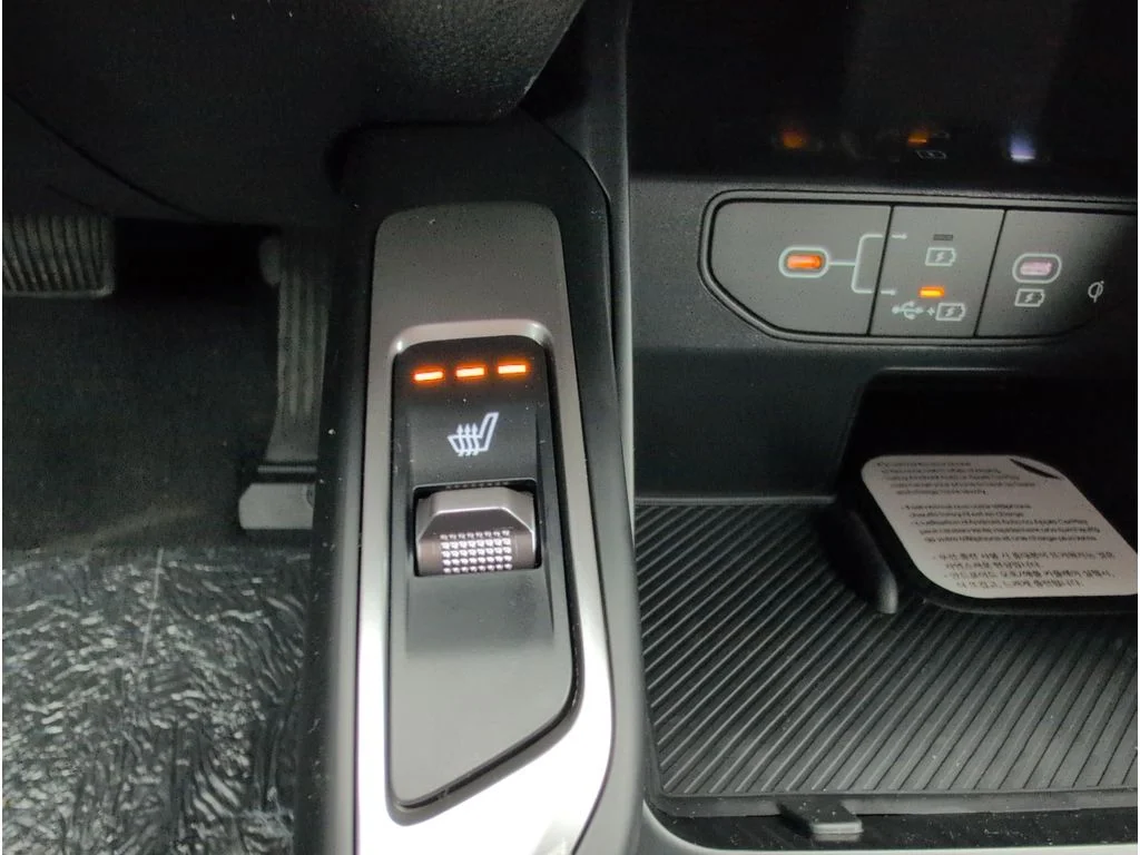 New 2026 Wolf Gray Kia S image 18