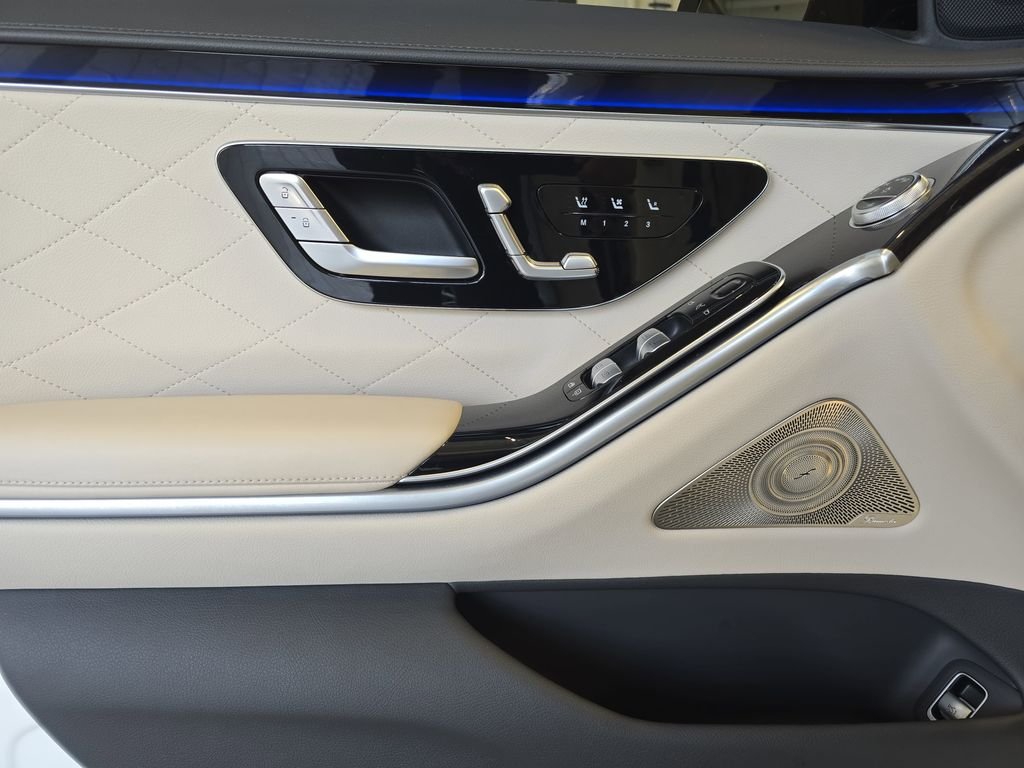 Certified Used 2023 White Mercedes-Benz S 580 image 30
