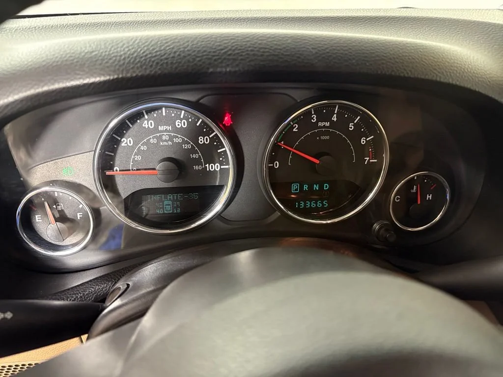Used 2013 Red Jeep Sahara image 26