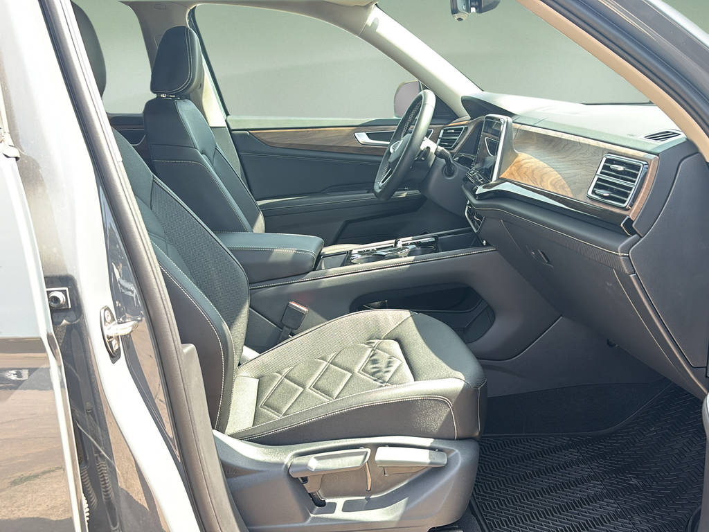 New 2026 Gray Volkswagen 2.0T SE w/Technology image 11