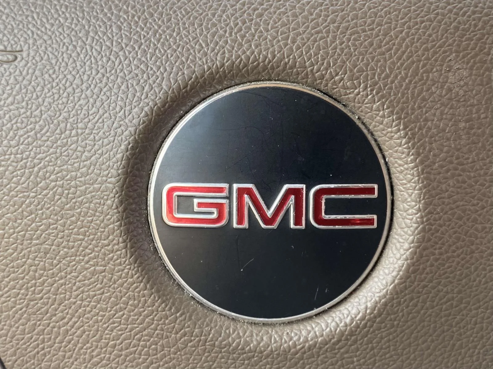 Used 2013 Gold GMC SLT 1500 image 26