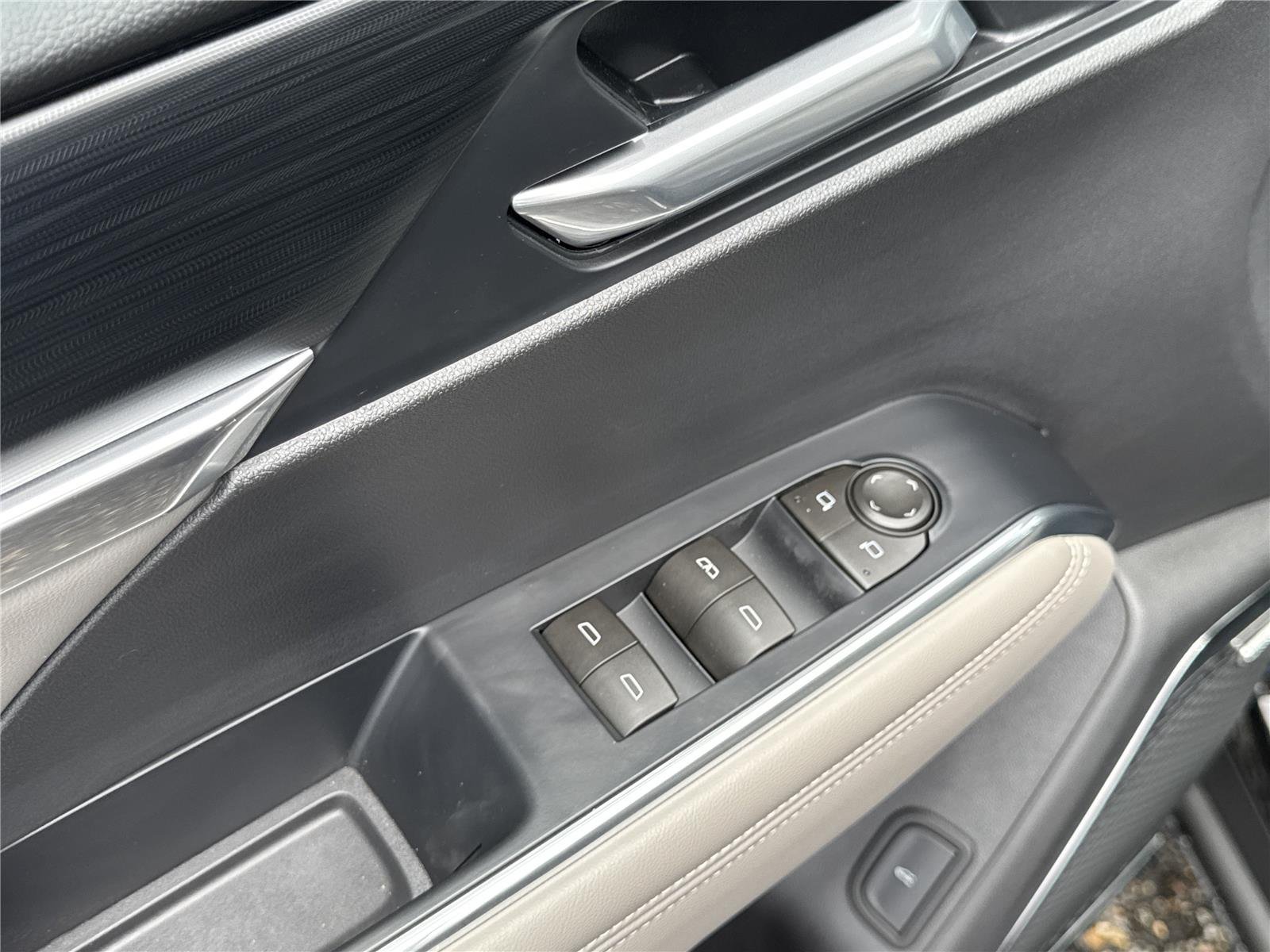New 2026 Ebony Twilight Metallic GMC Elevation image 18