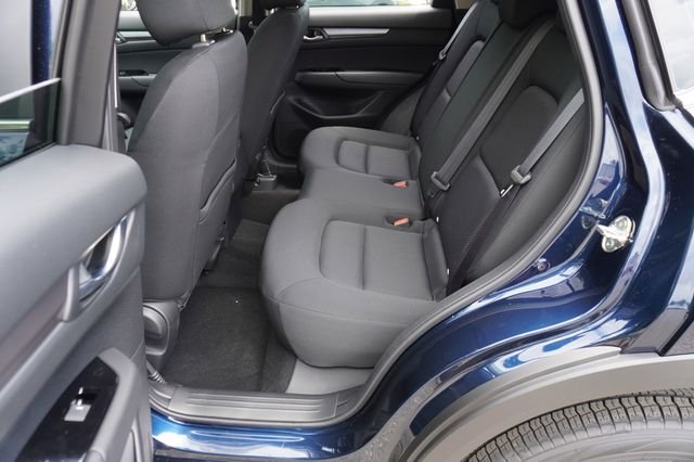 2025 Mazda CX-5 S - Photo 18