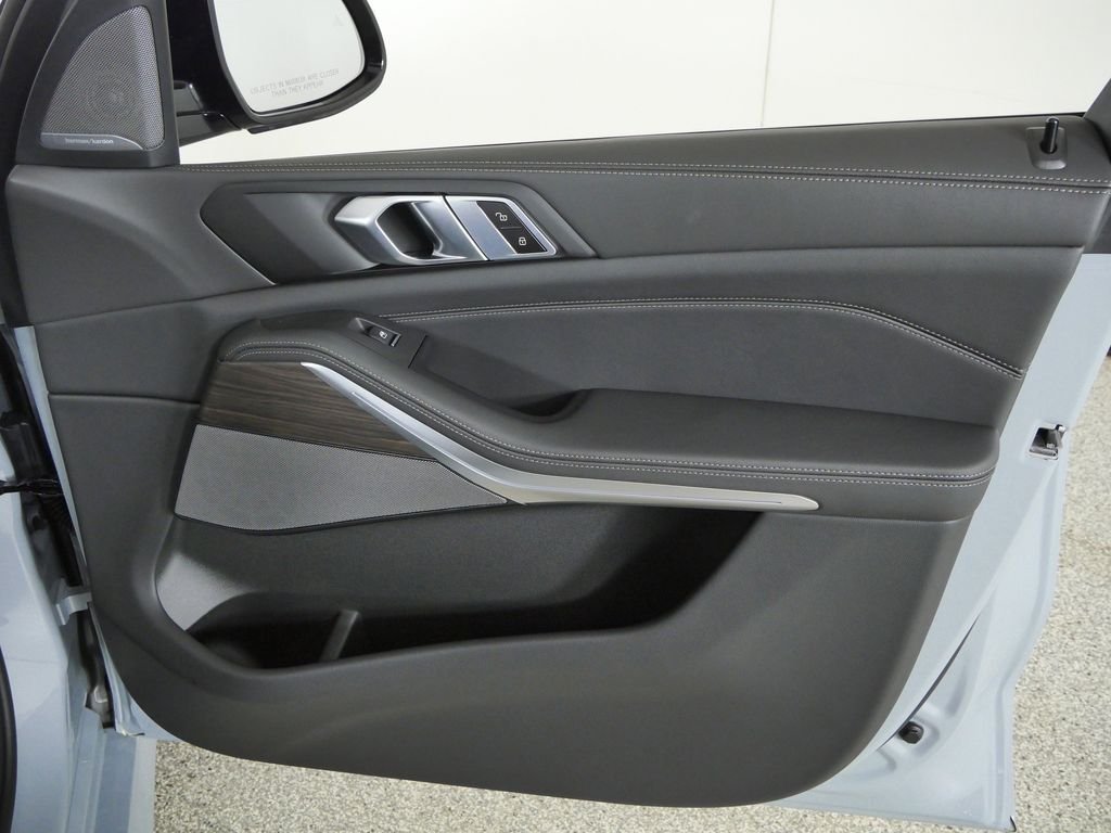 New 2026 Brooklyn Grey Metallic BMW xDrive40i image 19