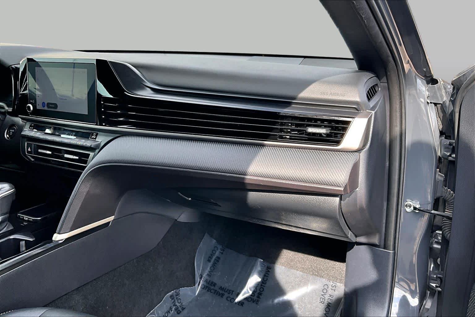 Used 2025 Underground Toyota SE image 18