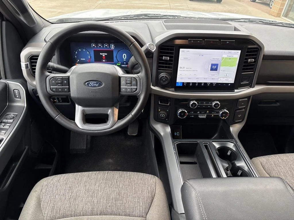 Used 2024 White Ford XLT image 9