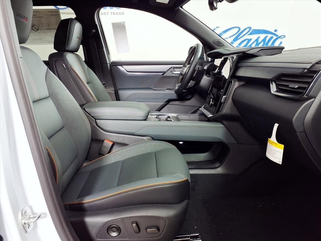 2026 GMC Acadia AT4 - Photo 22
