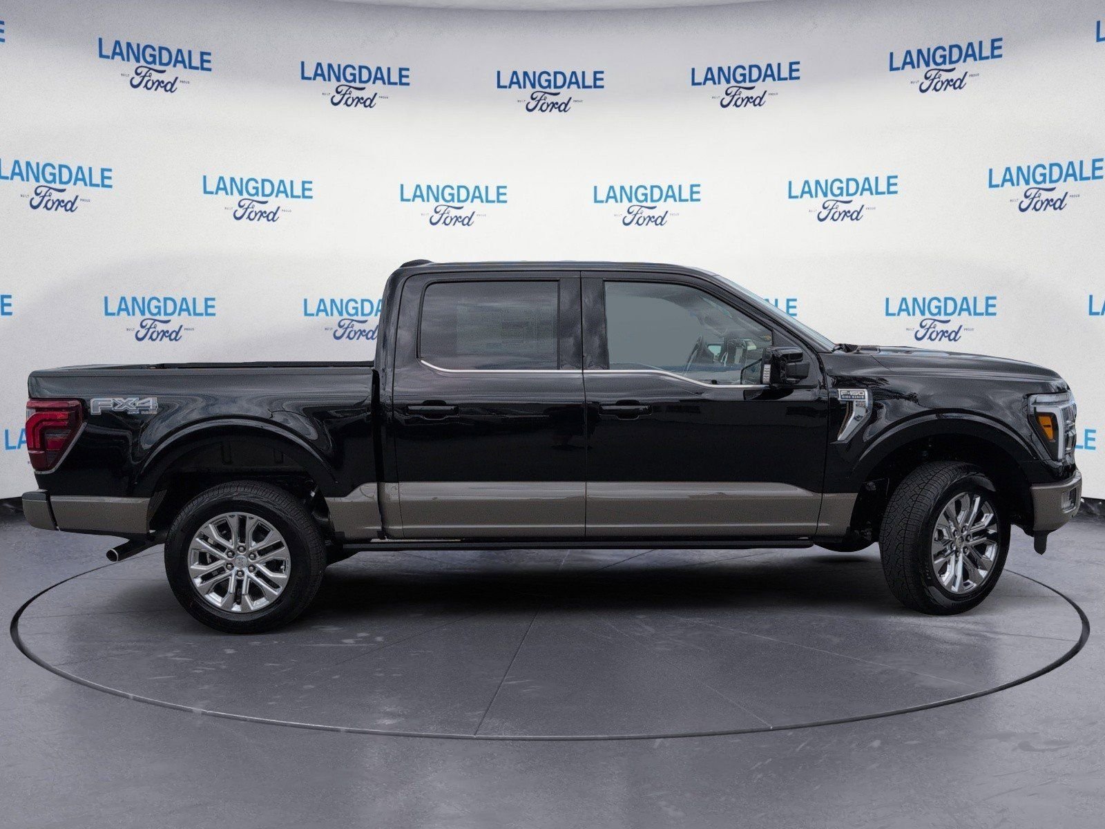 New 2026 Agate Black Metallic Ford King Ranch image 3