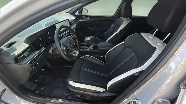 Used 2025 Gray Kia GT-Line image 19