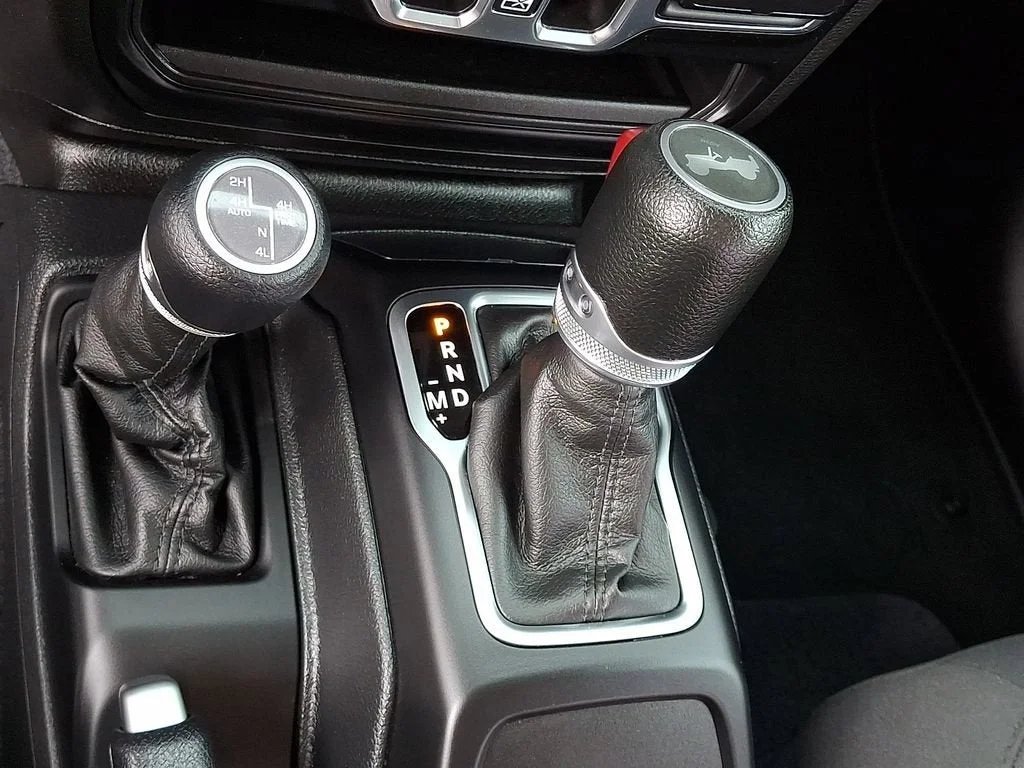 Used 2023 Gray Jeep 4x4 image 57