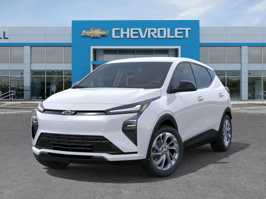 New 2027 Summit White Chevrolet LT image 6