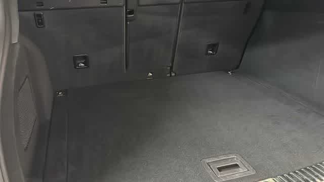 Used 2017  Porsche S E-Hybrid image 28