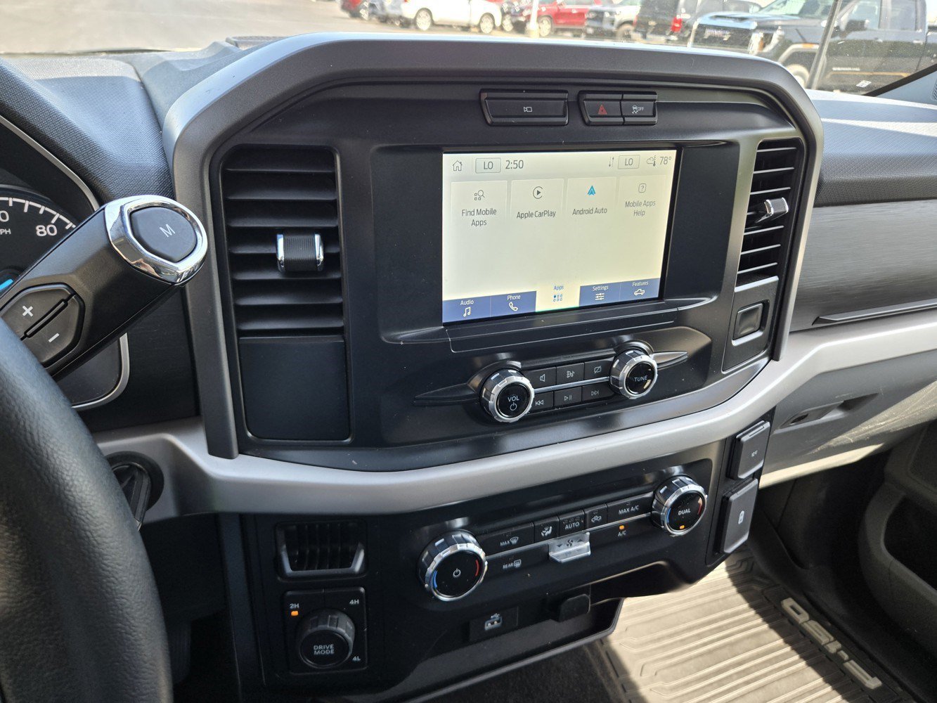 2022 Ford F-150 XL - Photo 8