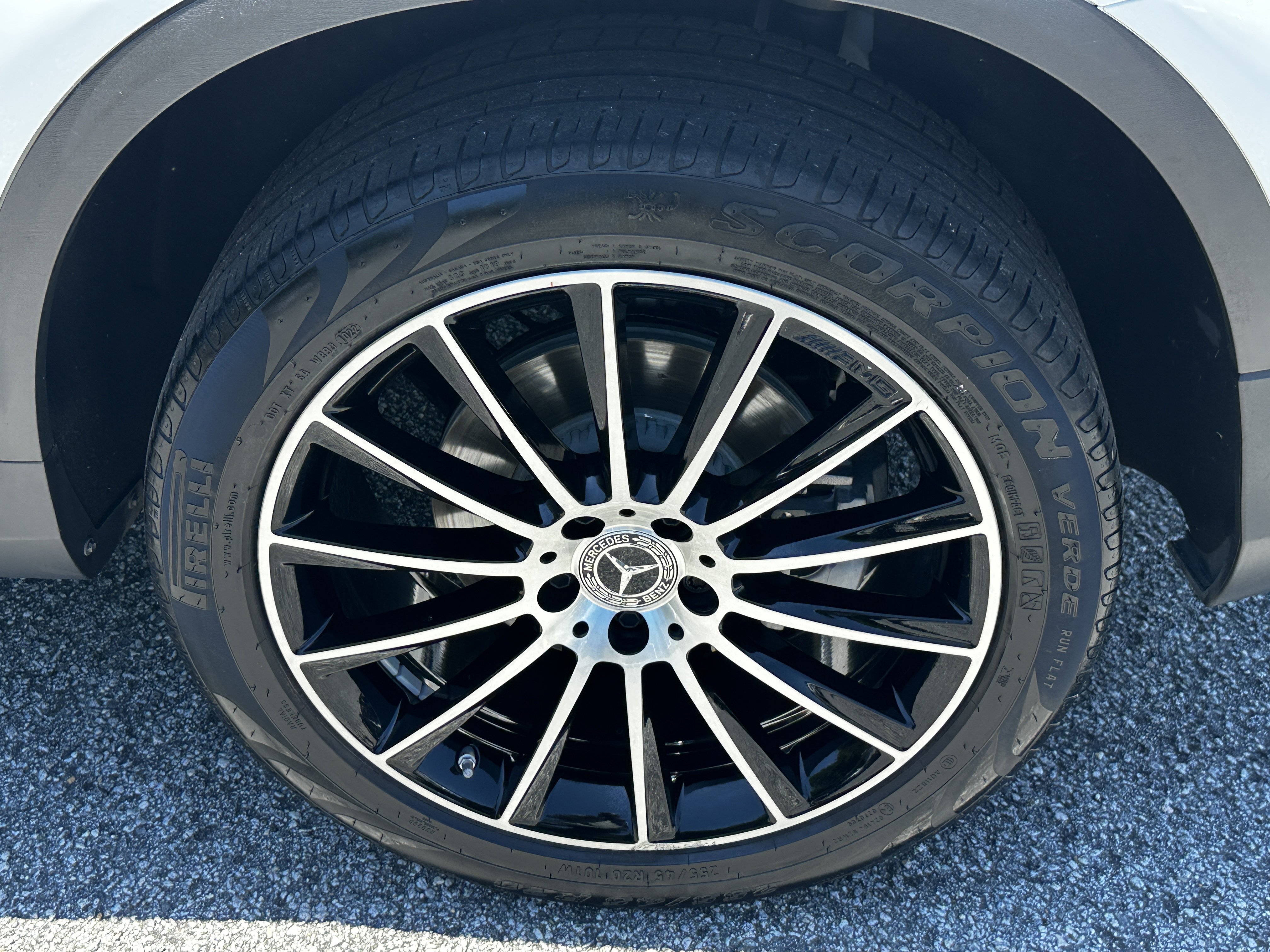 Certified Used 2022 White Mercedes-Benz GLC 300 image 23