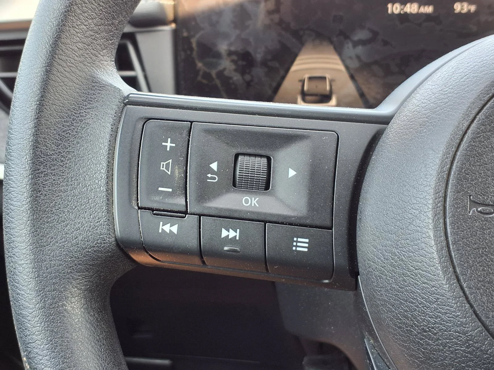Used 2025 Super Black Nissan SV image 16