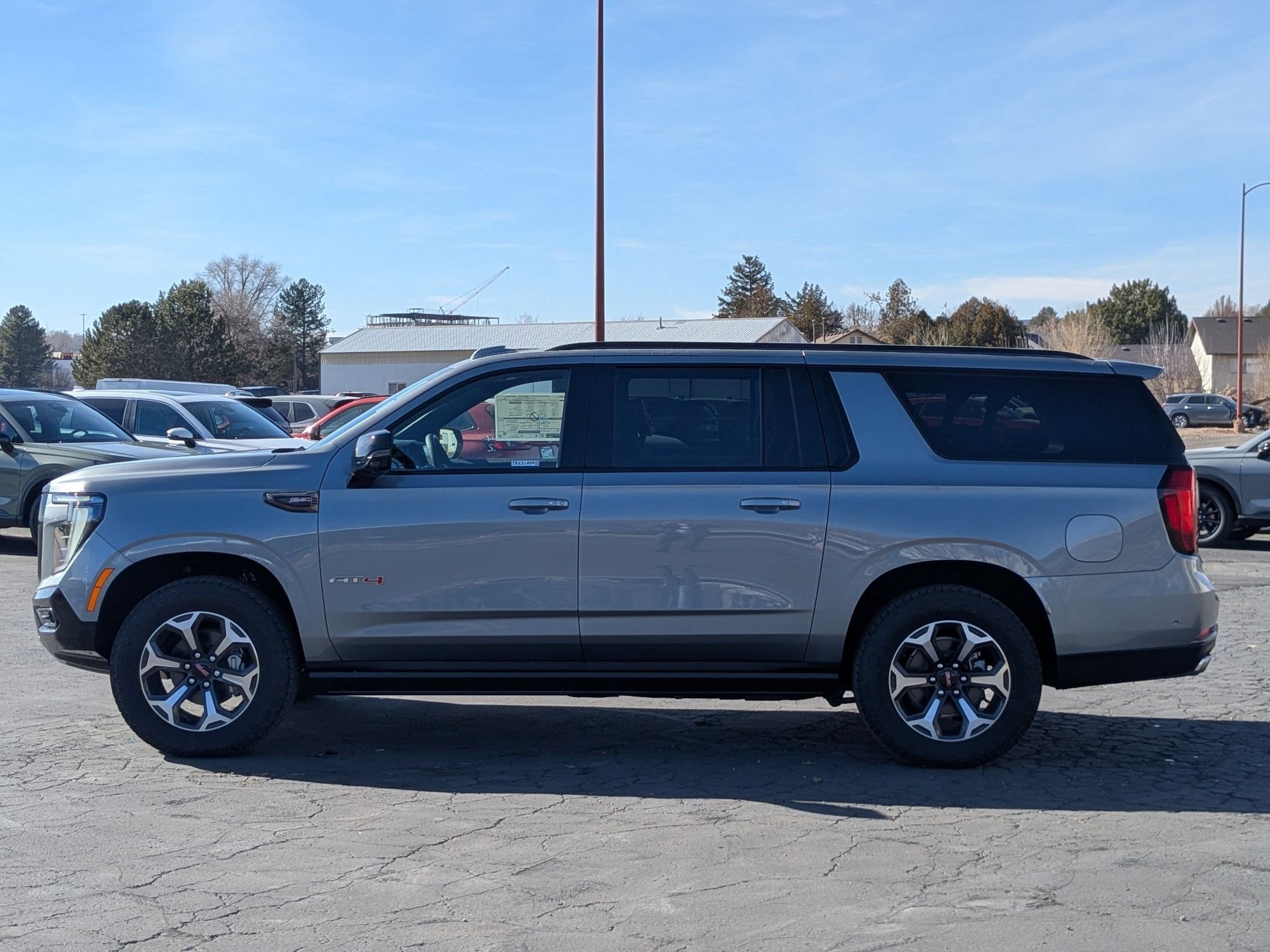 2026 GMC Yukon XL AT4 Ultimate - Photo 7