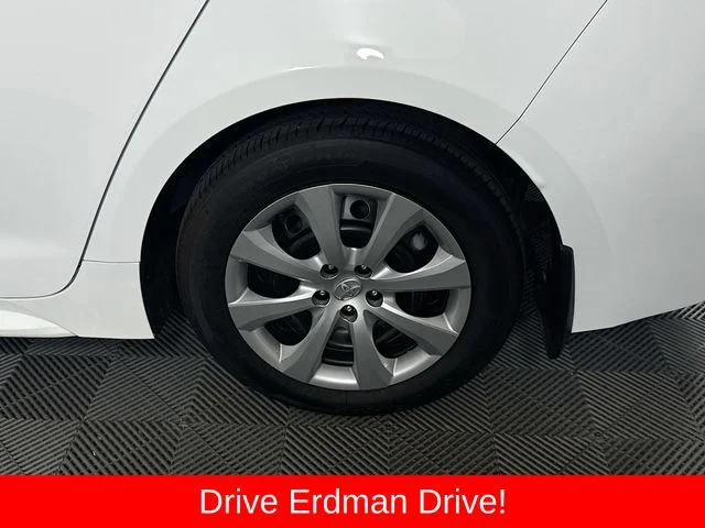 Used 2025 White Toyota LE image 4