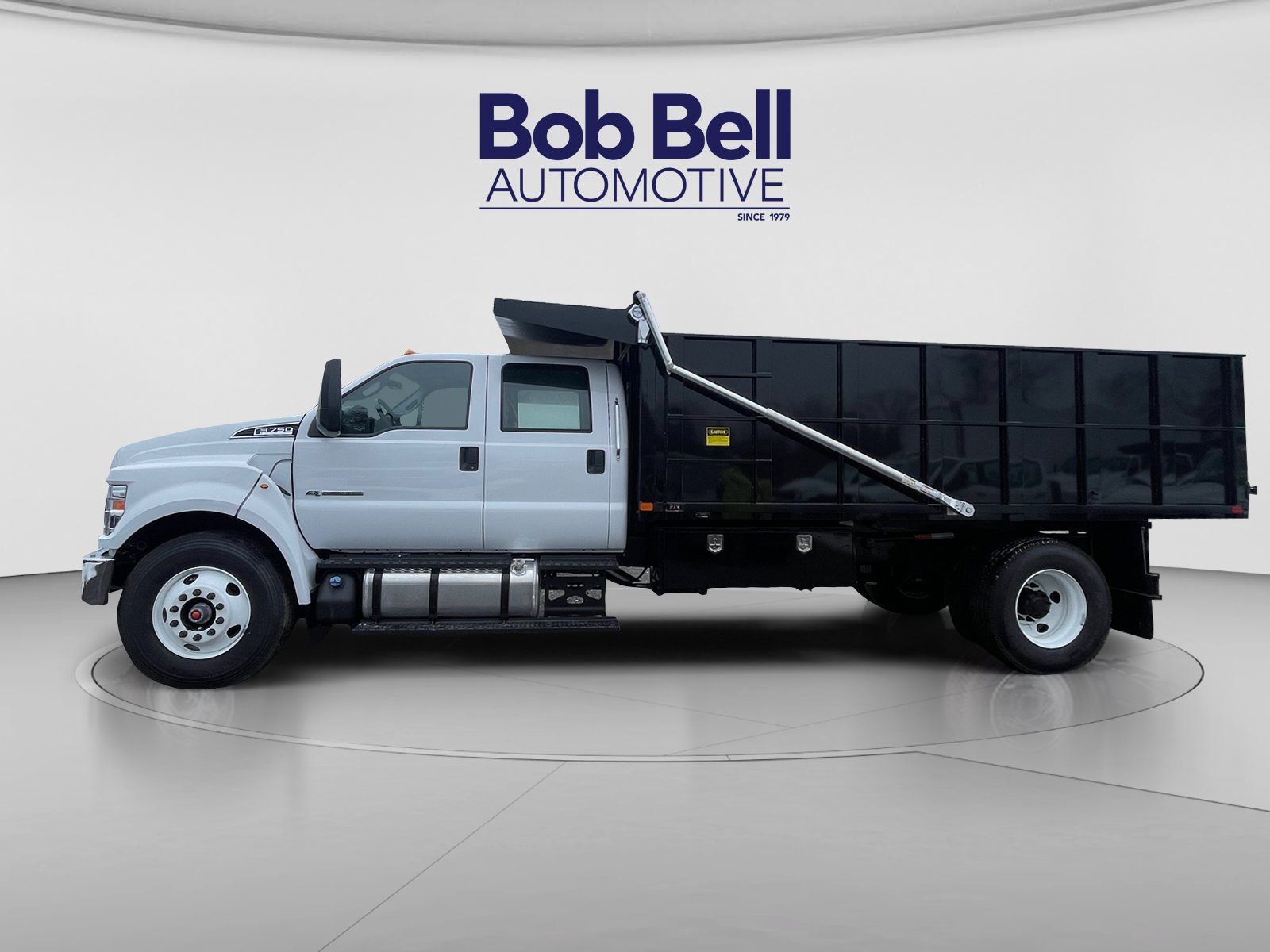 New 2026 Oxford White Ford F-750 Diesel Straight Frame image 2