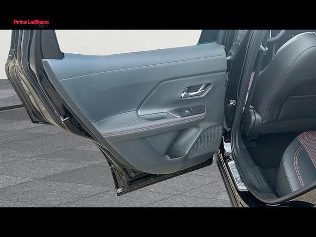 2025 Nissan Kicks SR - Photo 22