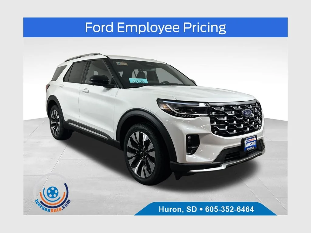 2026 Ford Explorer Platinum 4WD's photo