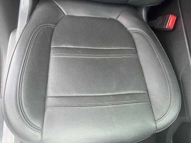 Used 2022 White GMC Denali image 30