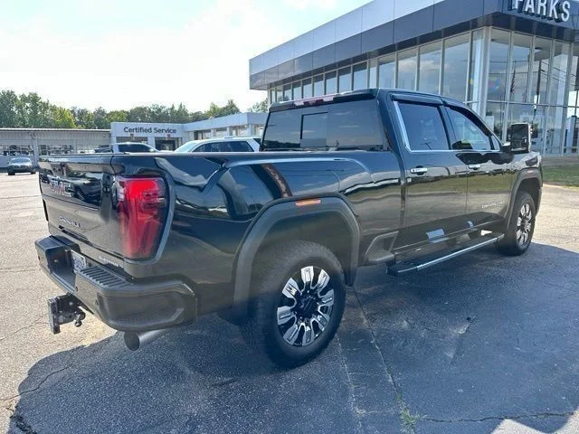 Used 2025 Black GMC Denali image 19