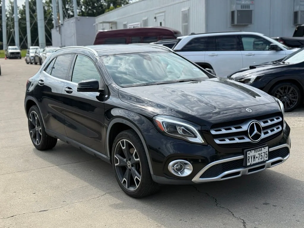 Used 2019 Black Mercedes-Benz GLA 250 image 4
