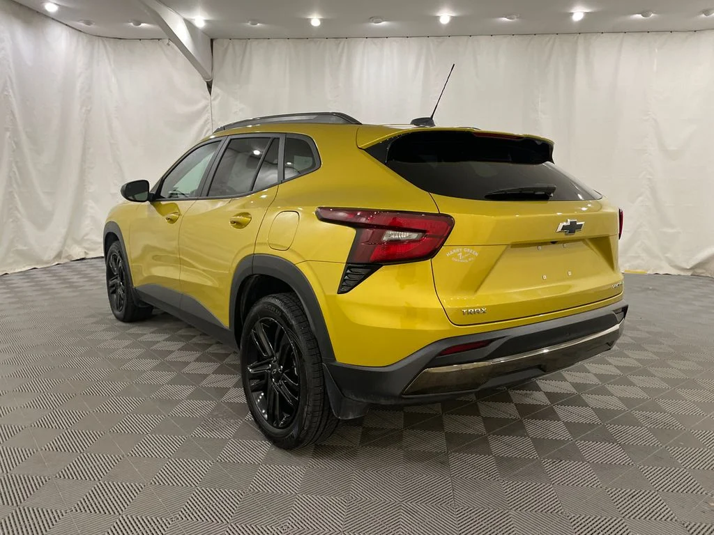 Used 2025 Nitro Yellow Metallic Chevrolet ACTIV image 9