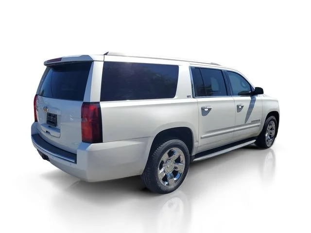 Used 2016 IRIDESCENT PEARL TRICOAT Chevrolet LTZ image 4