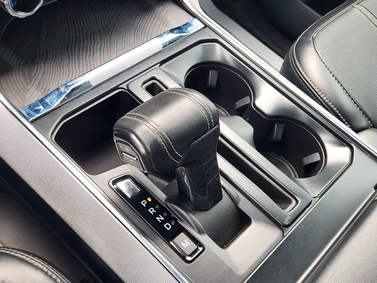 Used 2023 White Ford Platinum image 19