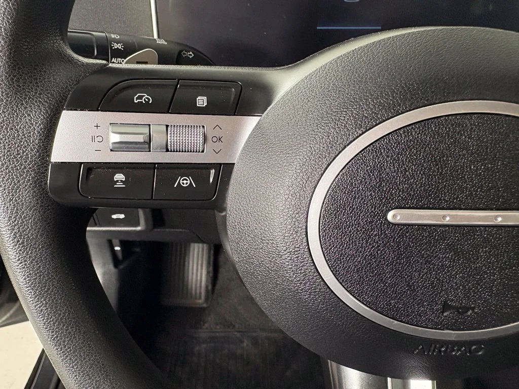 Used 2024 Gray Hyundai SEL image 24