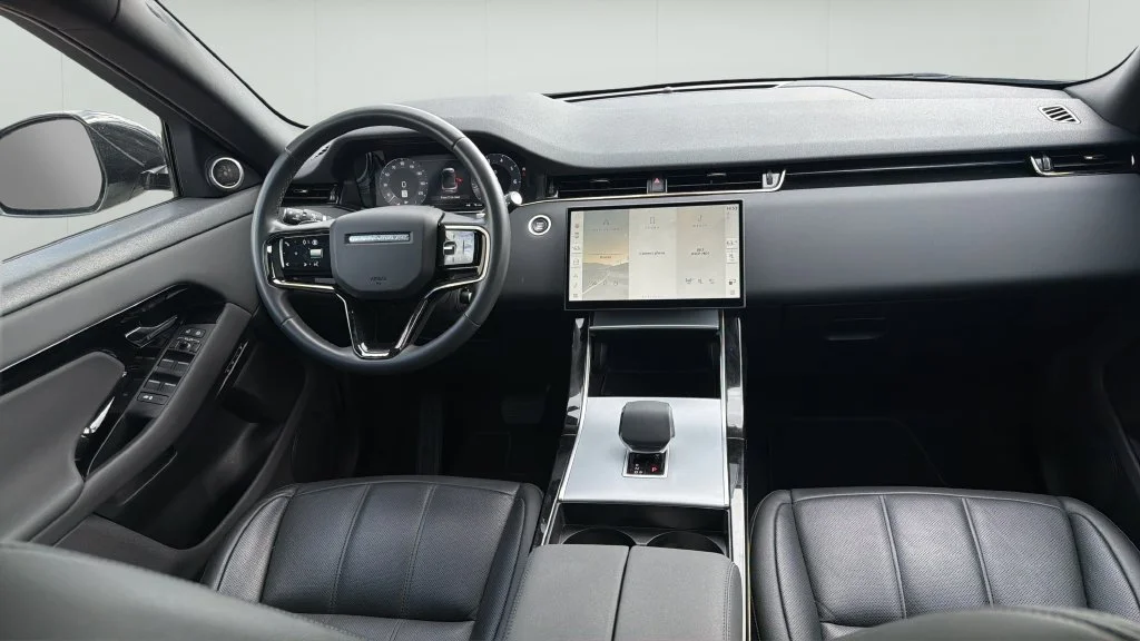 Used 2024 Silver Land Rover S image 16
