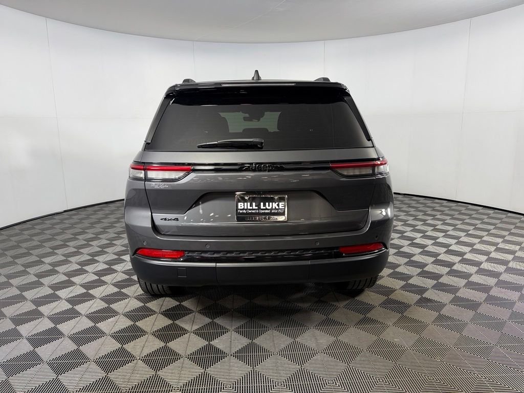 Certified Used 2025 Gray Jeep Limited image 7