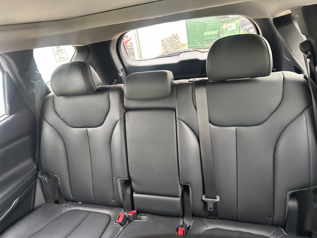 Used 2023 Shimmering Silver Pearl Hyundai SEL image 44