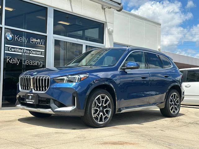 Certified Used 2025 Phytonic Blue Metallic BMW xDrive28i image 4