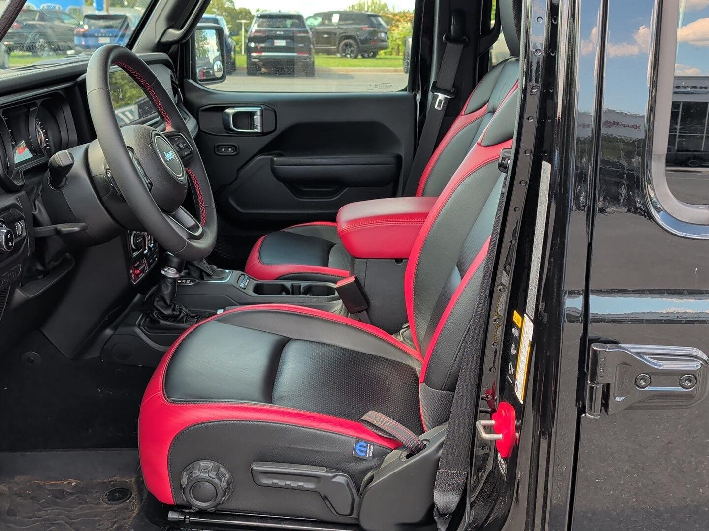 Used 2024 Black Clearcoat Jeep Rubicon image 15