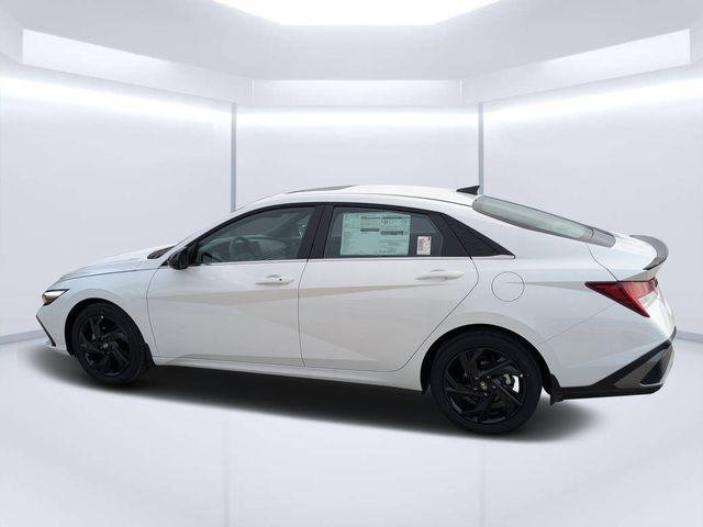 New 2026 White Hyundai SEL Sport Premium image 6