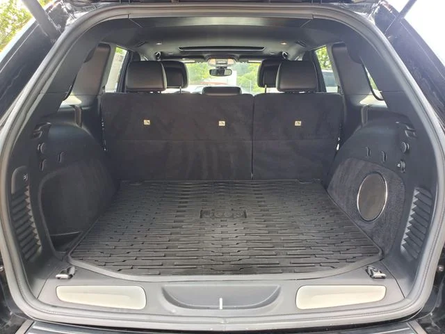 Used 2021 Black Jeep Trailhawk image 8
