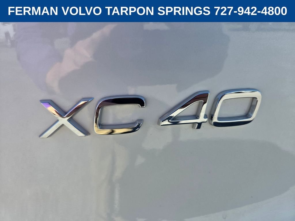 2026 Volvo XC40 Plus - Photo 17