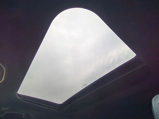 Used 2023 White/off-white Jeep Altitude X image 34