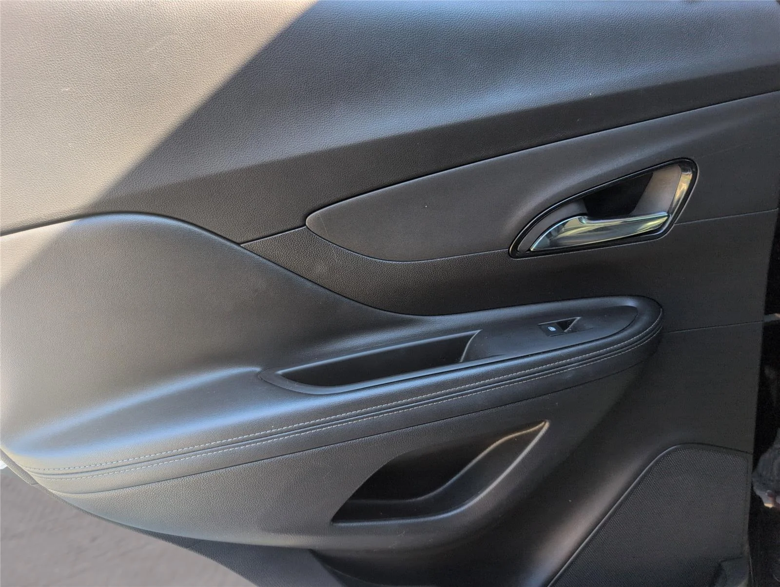 Used 2019 Includes (CM5) Black Carbon Metallic lower exterior accent color, Paint code W700S.) Buick Preferred image 36