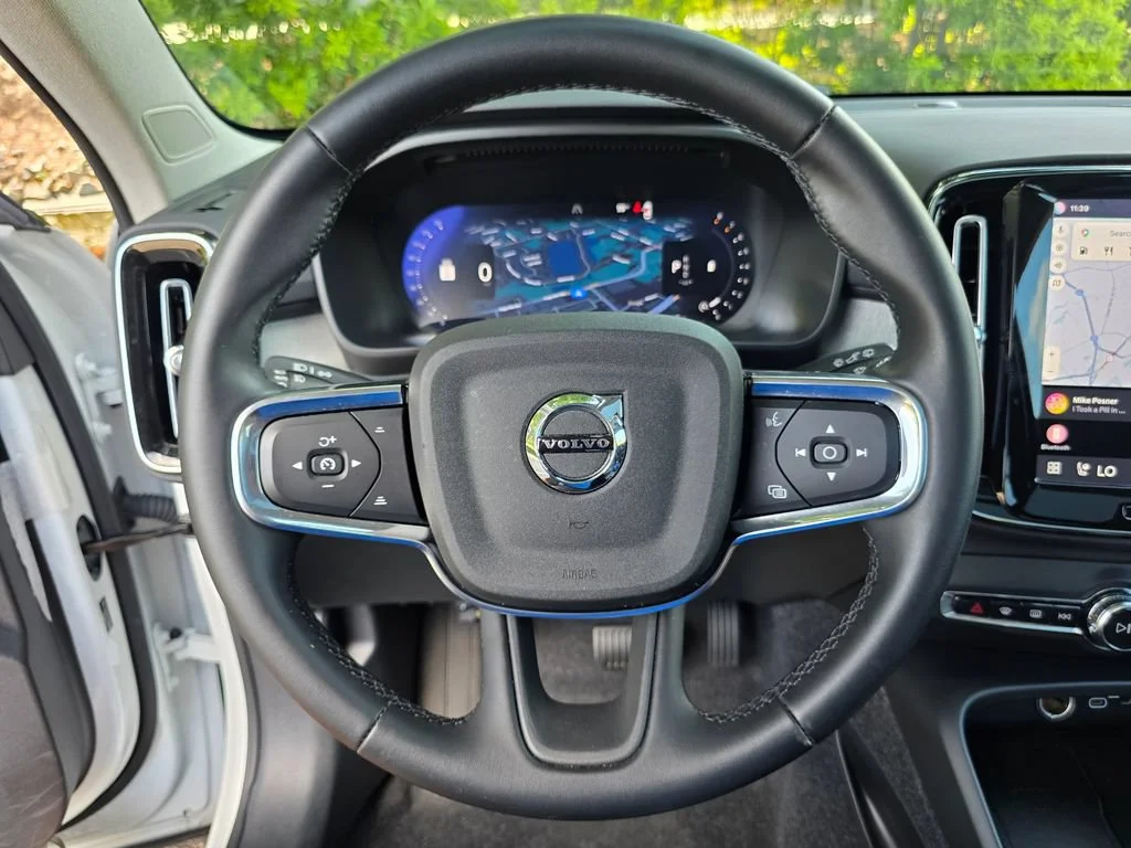 Used 2026  Volvo Plus image 22