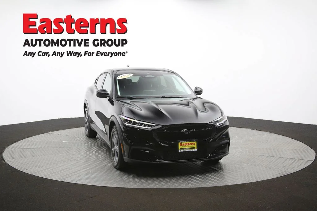 Used 2021 Black Ford Select image 49