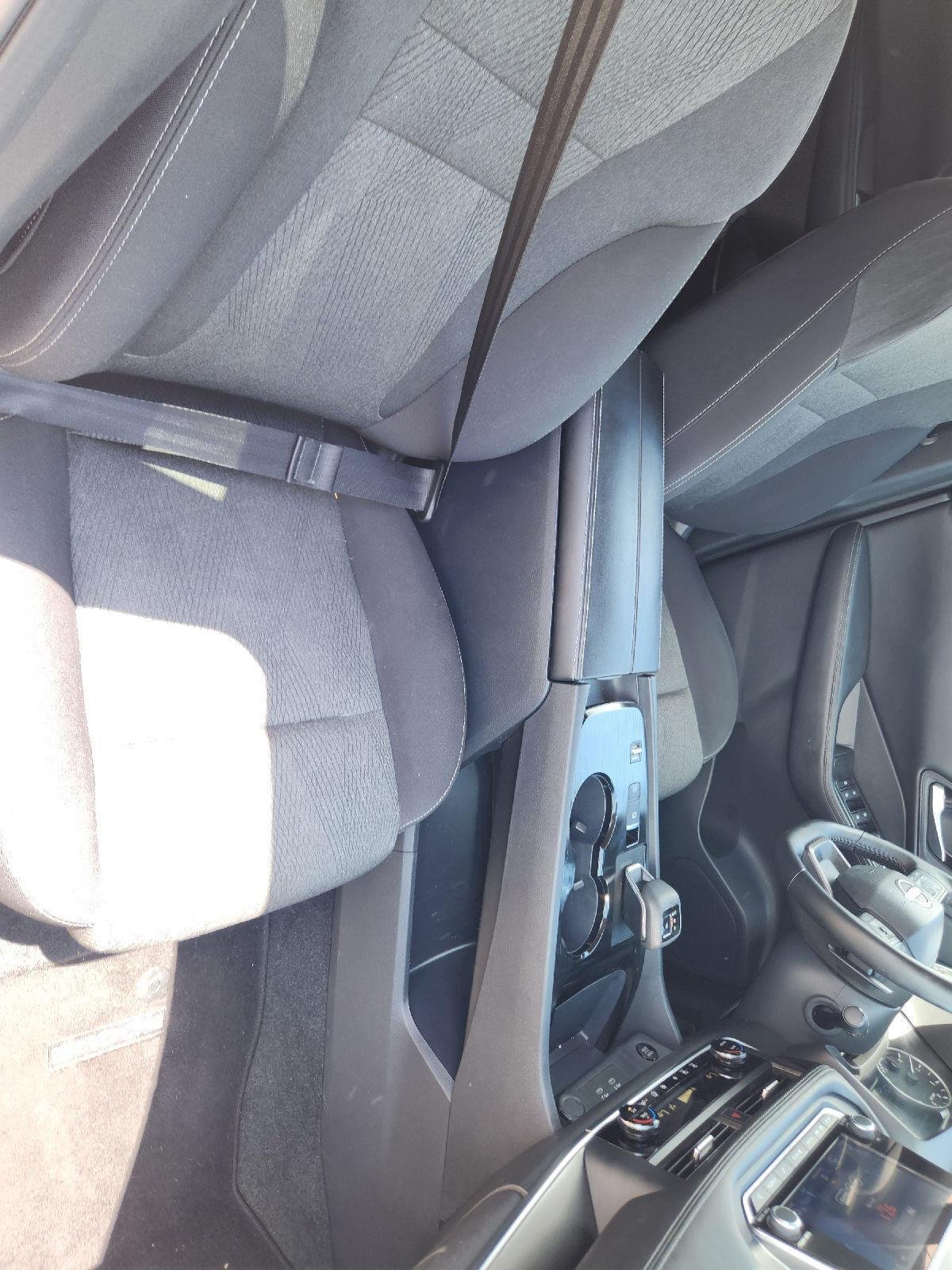 Used 2025 Everest White Pearl Nissan SV image 13
