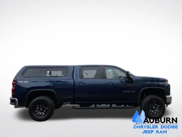 Used 2022 Blue Chevrolet LT image 8