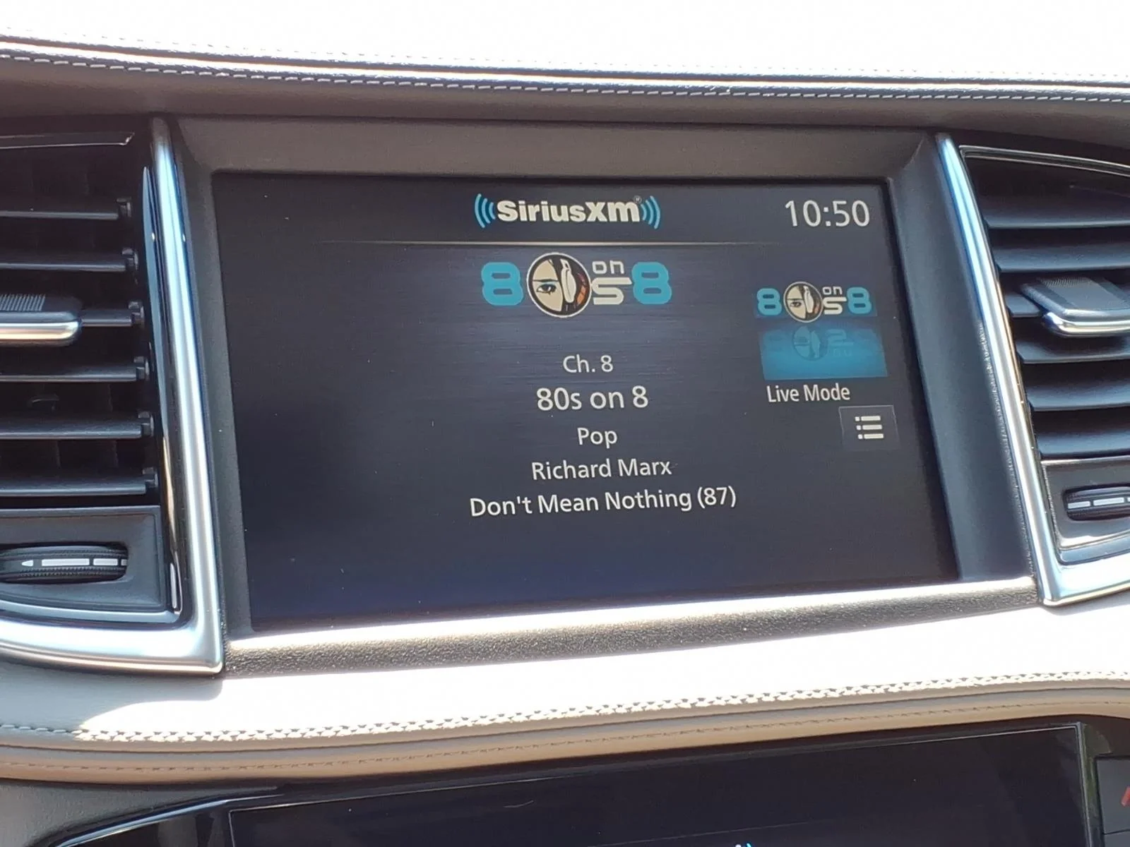 Certified Used 2025 White INFINITI LUXE image 16